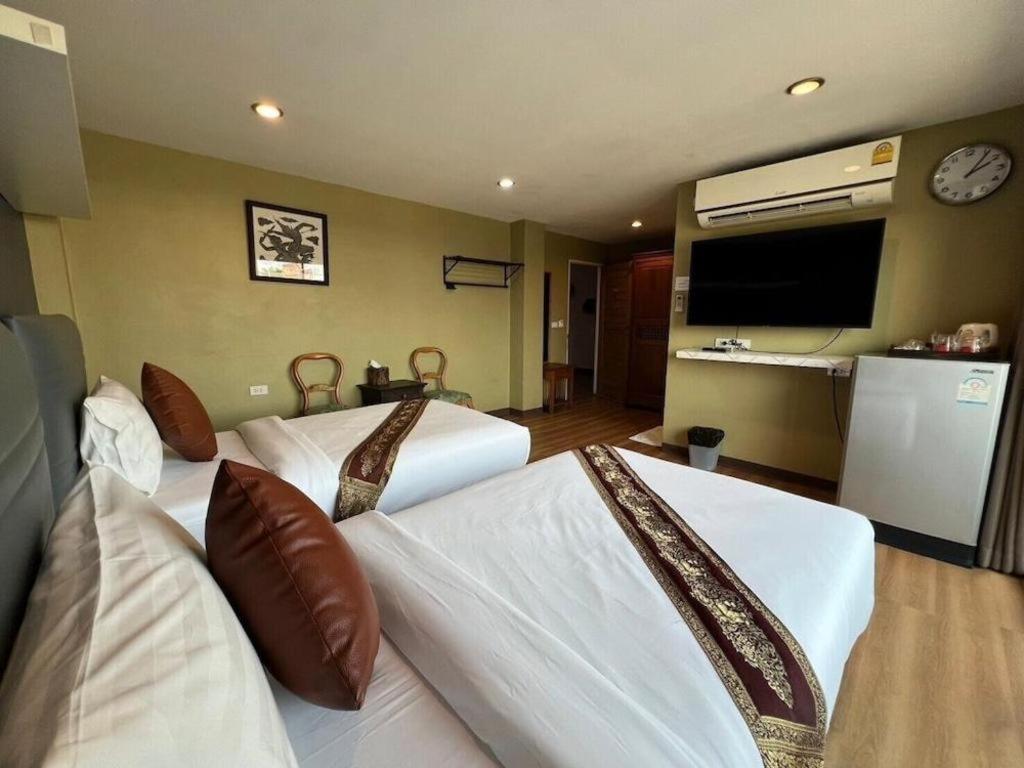 Phaphoom Boutique Residence Бангкок Экстерьер фото
