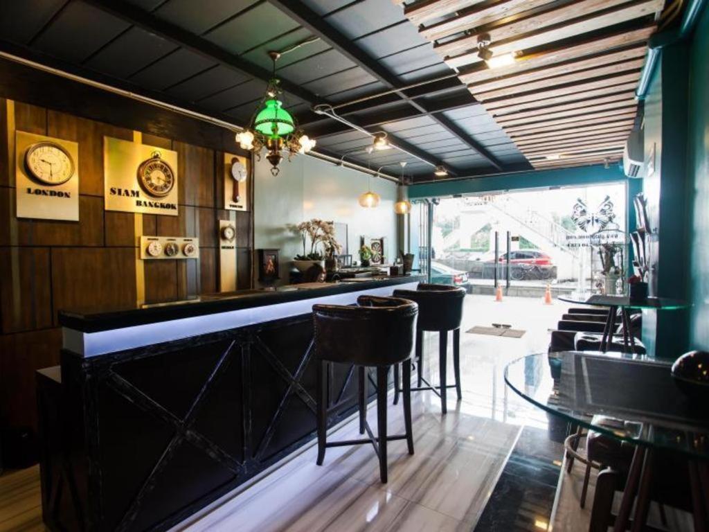 Phaphoom Boutique Residence Бангкок Экстерьер фото