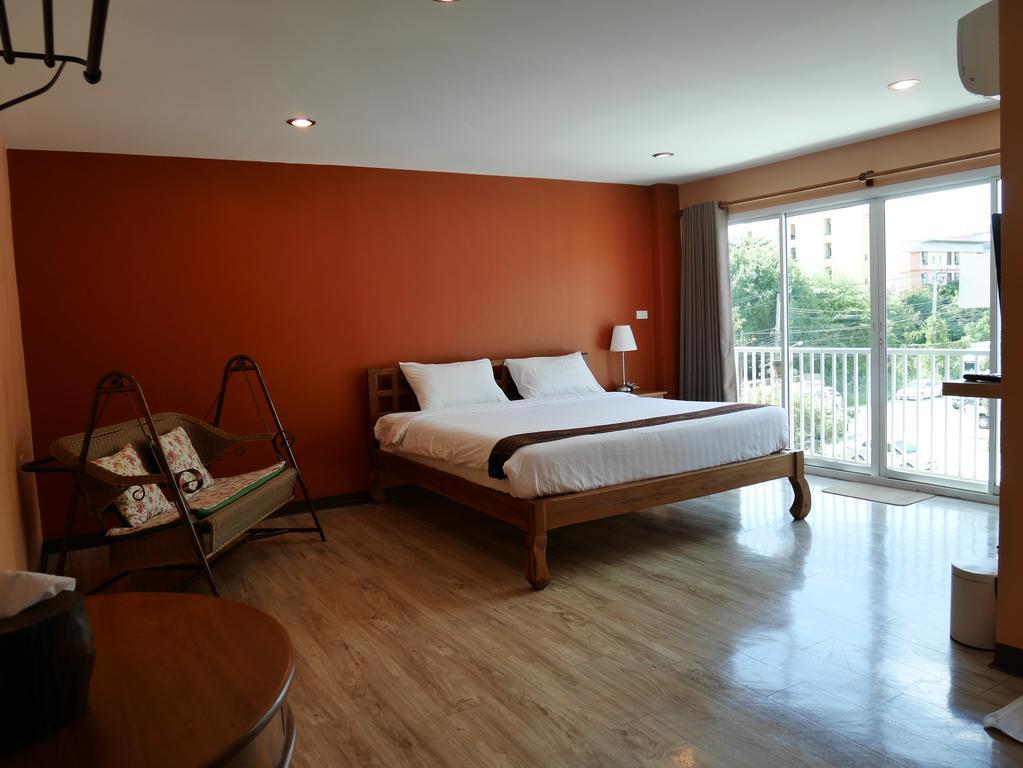 Phaphoom Boutique Residence Бангкок Экстерьер фото